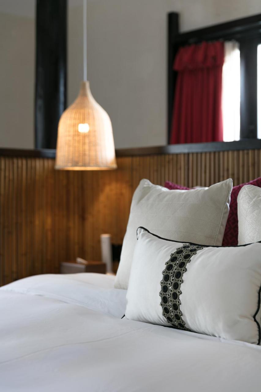 Lijiangl Hotel Liman Shenmiji Inn ลี่เจียง ภายนอก รูปภาพ